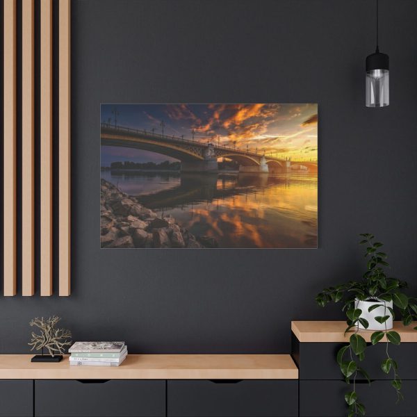 91638-208.jpg Bridge in Budapest, Danube River Standard Canvas