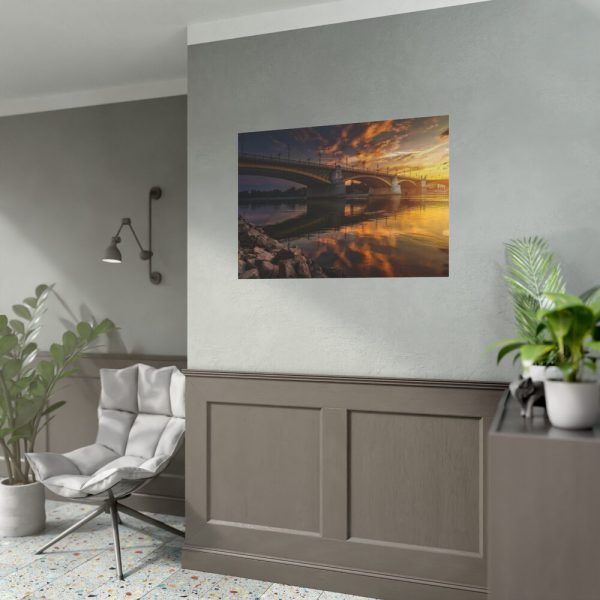 92408-122.jpg Bridge in Budapest, Danube River Poster