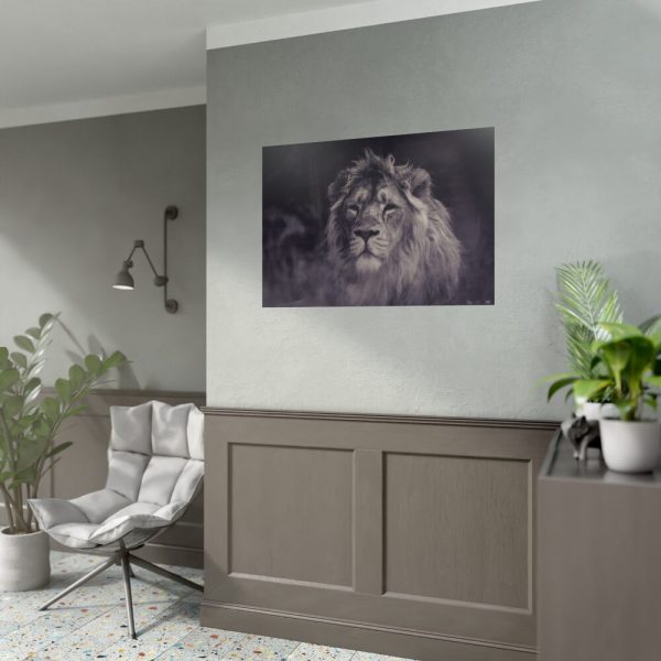 92409-409.jpg Close Up Shot of a Lion's Face in Black and White Poster