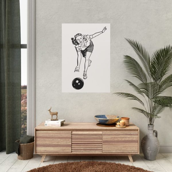 92410-154.jpg Bowling Woman Poster