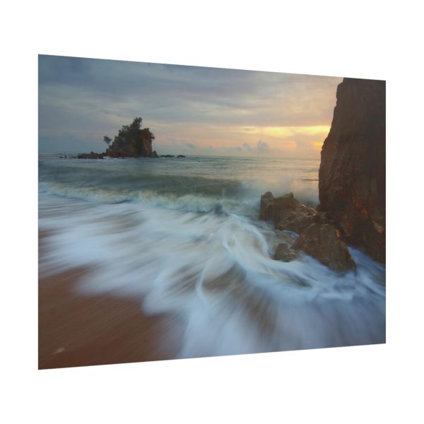 101875-934.jpg Sunrise on Ocean Island Poster