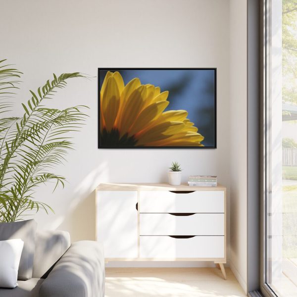 88289-413.jpg Daisy Gerbera Framed Canvas