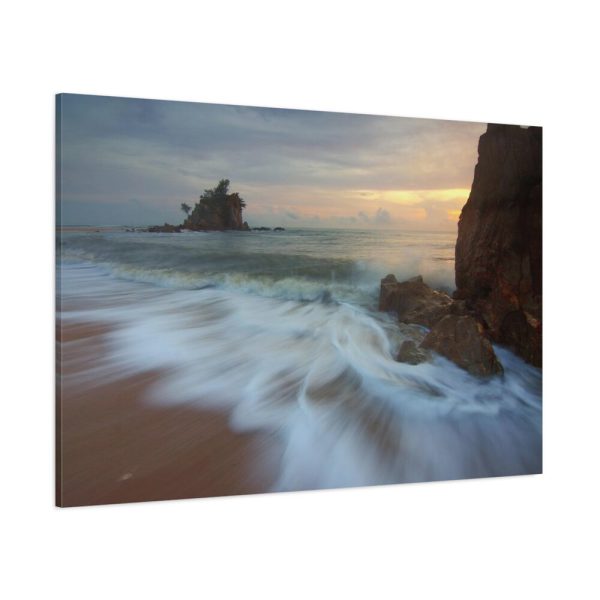 91638-1090.jpg Sunrise on Ocean Island Standard Canvas