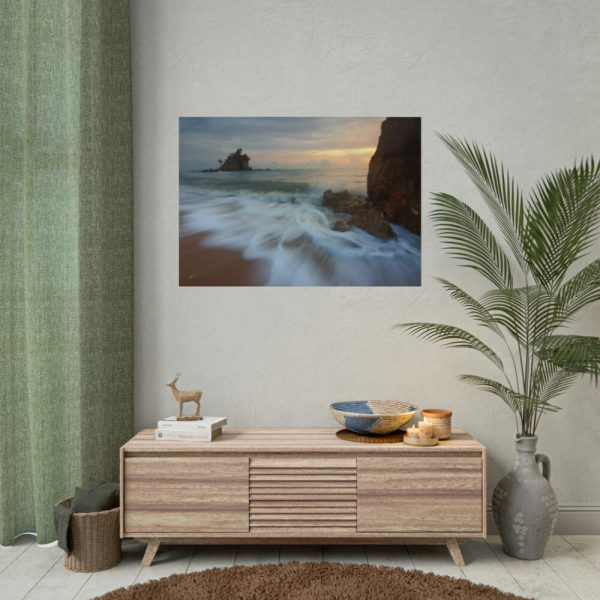 92408-1050.jpg Sunrise on Ocean Island Poster