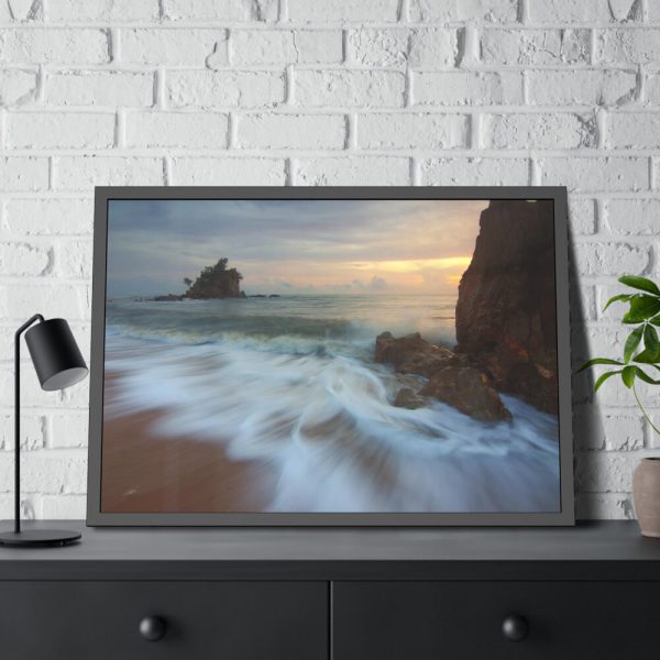 93855-898.jpg Sunrise on Ocean Island Framed Poster