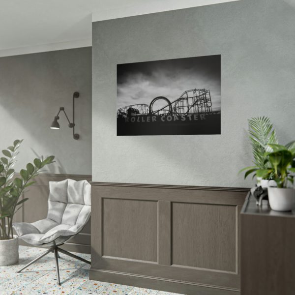 92409-334.jpg Amusement Park in Black and White Poster