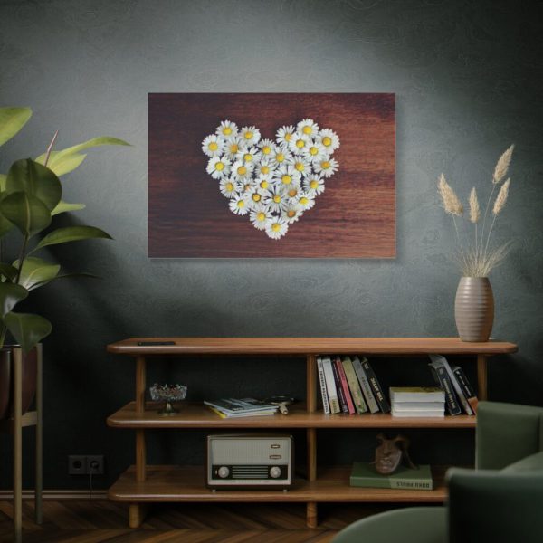 91638-349.jpg White Daisy in Heart Shape Standard Canvas