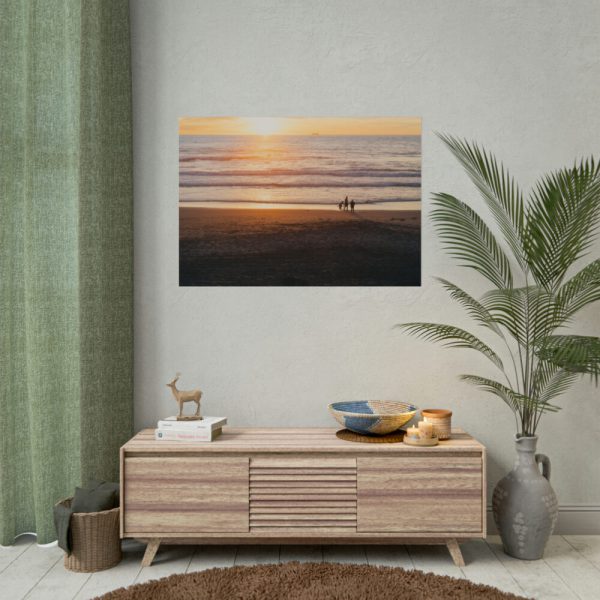 92409-168.jpg Family by the Waves Poster
