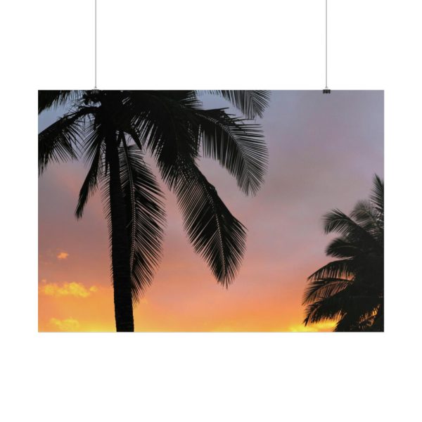 101875-661.jpg Sunrise at the Beach Poster