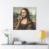 101419-337.jpg Mona Lisa Talking on a Smartphone Standard Canvas