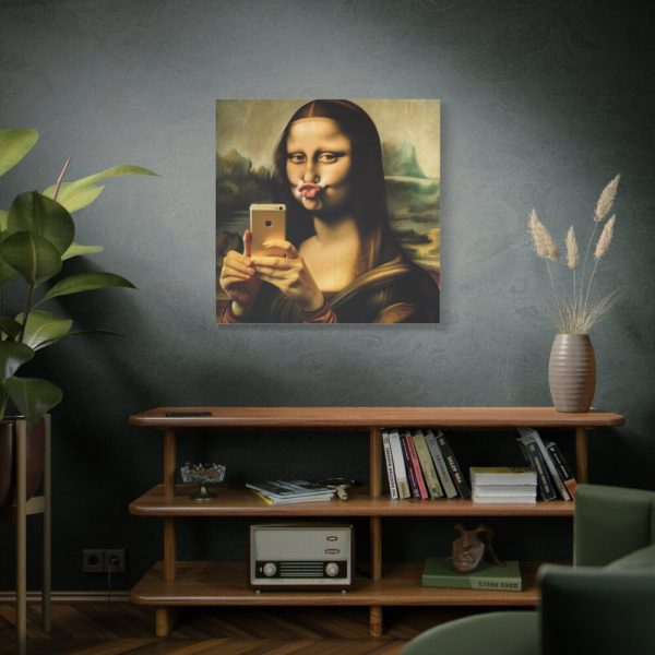 101419-364.jpg Mona Lisa Making a Duckface Standard Canvas