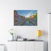 Free Case Colorate Burano in Venice Standard Canvas