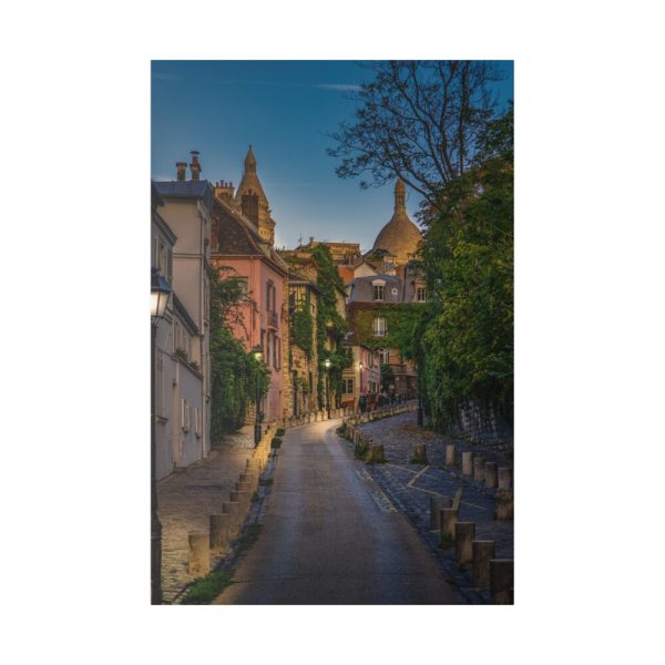 82237-5.jpg Montmartre, Paris Standard Canvas