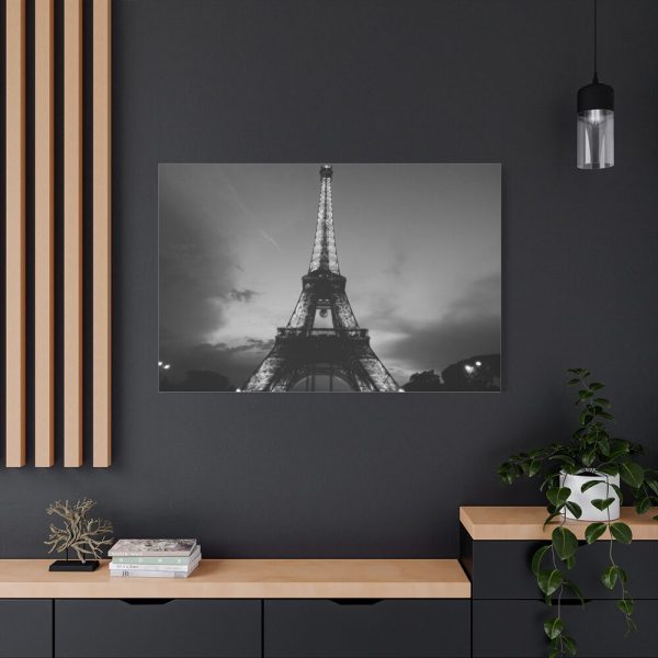 91638-8.jpg Eiffel Tower Black and White Standard Canvas